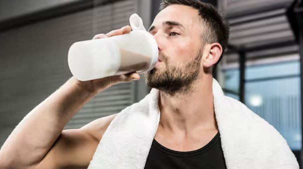 Hoe maak je een perfecte proteïneshake? (Zonder gedoe én zonder klontjes)